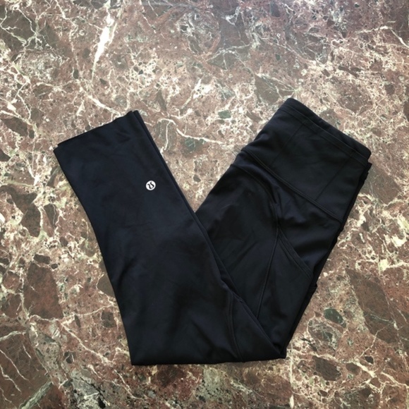 LULULEMON Fast and Free Reflective Crop II Leggings 19” in Black - Picture 7 of 11